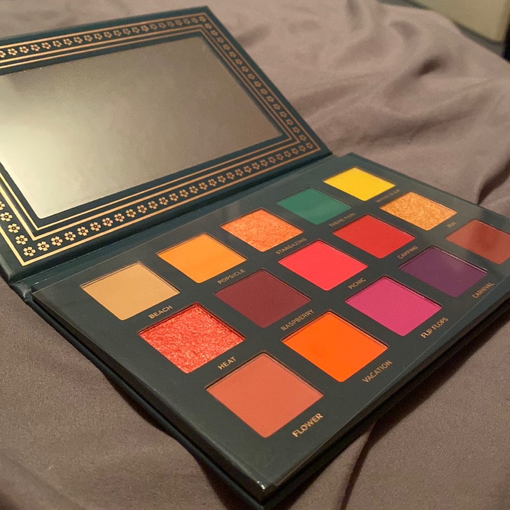 ACE BEAUTE - Eyeshadows